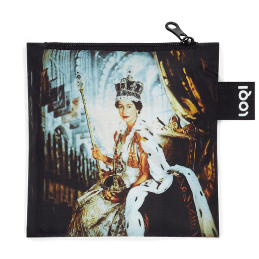 A square zip bag featuring the image of Queen Elizabeth II of England sumptuously dressed.